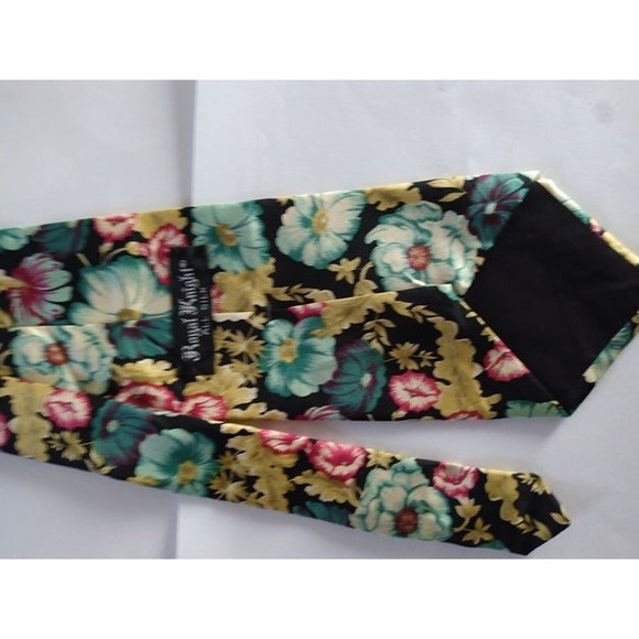 men tie - Picture 3 of 6